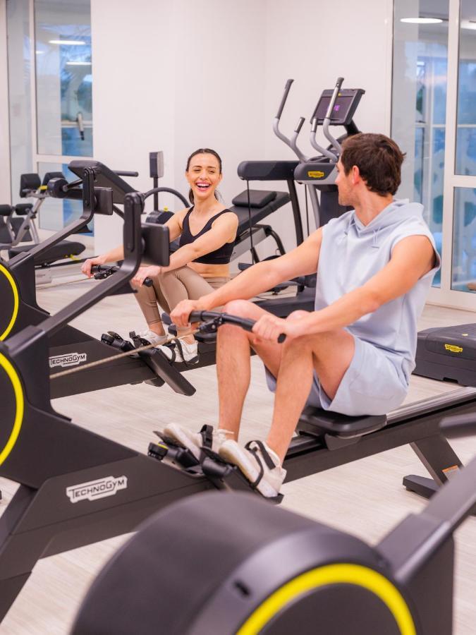 מלון The View בוזניקה מראה חיצוני תמונה A rowing machine