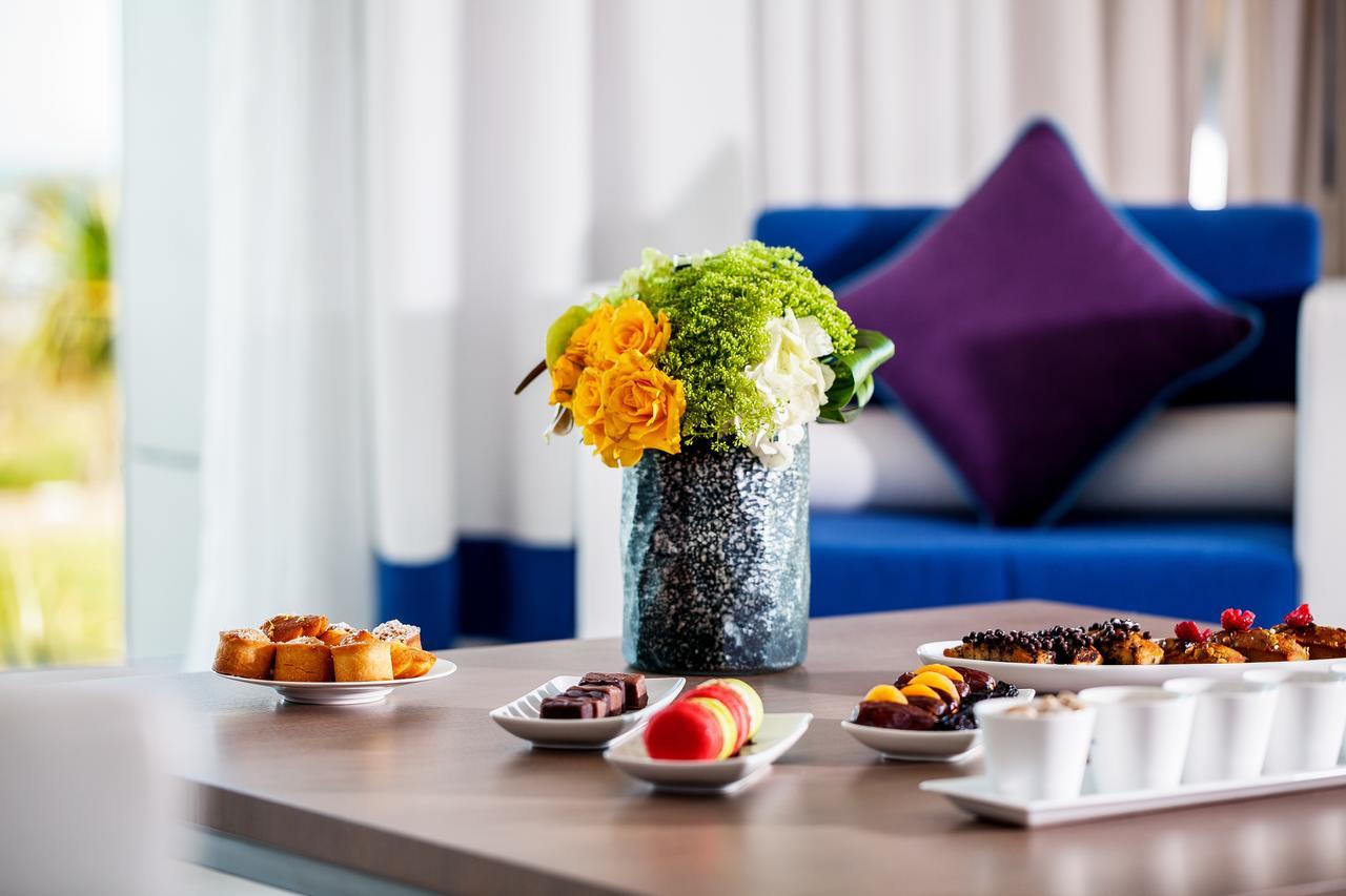מלון The View בוזניקה מראה חיצוני תמונה A typical afternoon tea
